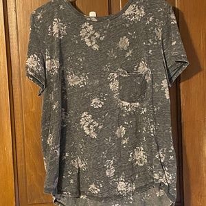 American Eagle T shirt